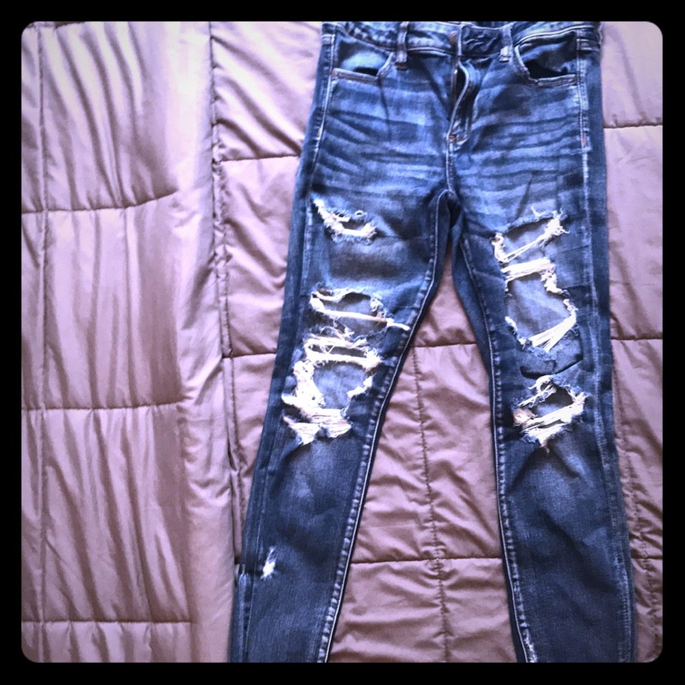 American Eagle next level stretch jeans with holes